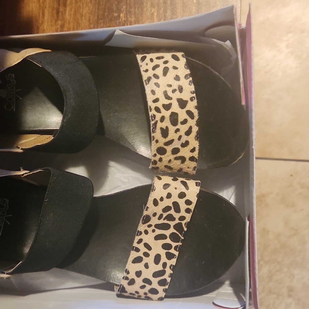 Shoes - Picture 4 of 6